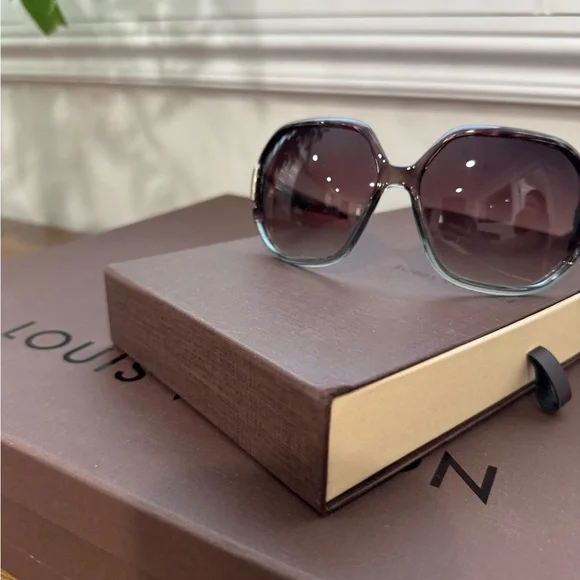 Marc by Marc Jacobs Sunglasses - Picture 2 of 6